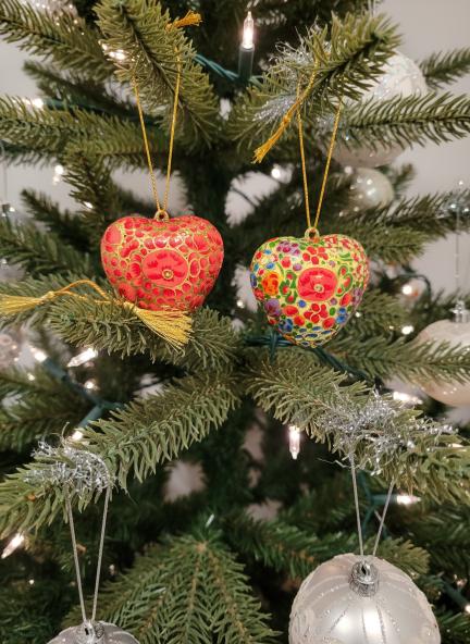 Paper Mache Christmas Heart (Set of 2)
