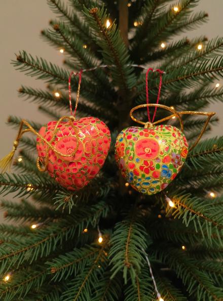 Paper Mache Christmas Heart (Set of 2)