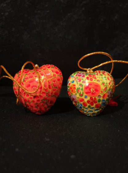 Paper Mache Christmas Heart (Set of 2)